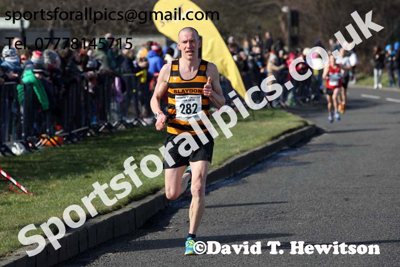 North Tyneside 10k Road Race, Whitley Bay. Photo: David T. Hewitson/Sports for All Pics